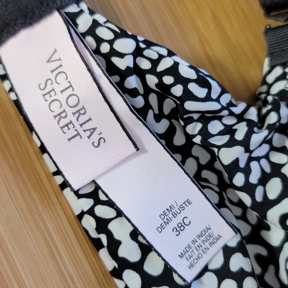 Victorias Secret Demi Bra 38C Black‎ White Animal Cheetah Print Underwire